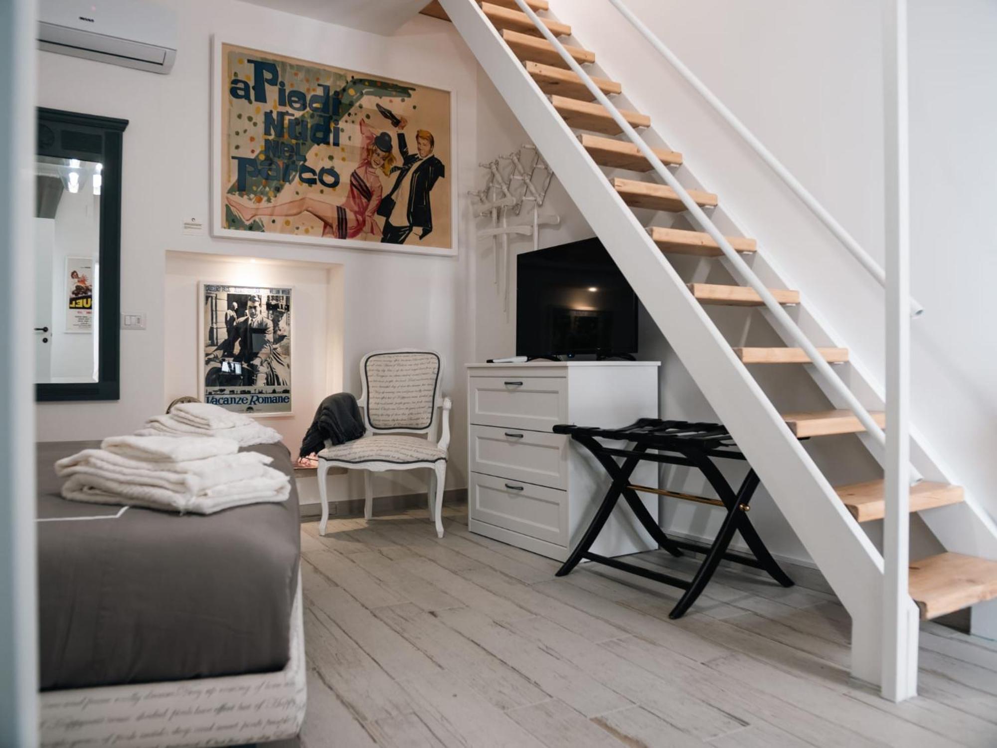 Opera Prima And Apartamento